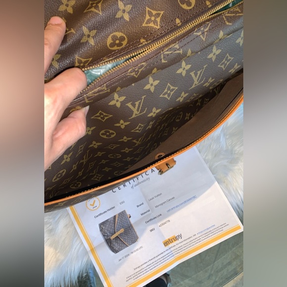 SOLD🎉🎉Louis Vuitton Monogram Sac Chasse Hunting Bag - Picture 8 of 17